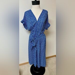 Max Studio Blue and White Floral dress women’s size M